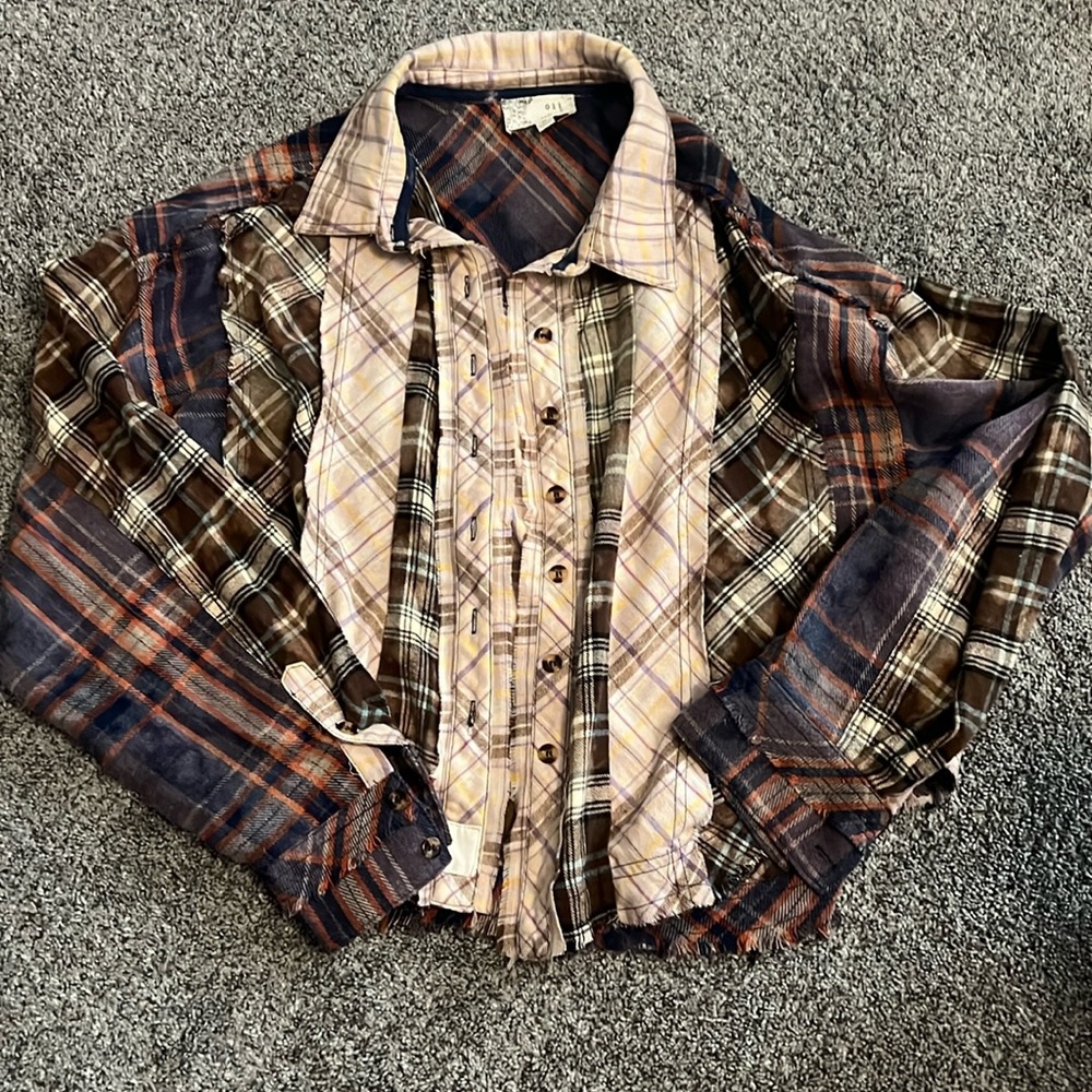 Oli & Hali Western button up shirt- size M